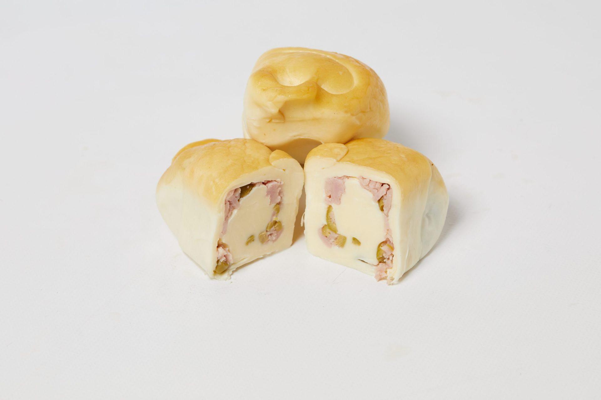 Cacetti con olive piccanti 1 Fagottino-Ripieno-con-Prosciutto-Cotto-e-Olive-Verdi
